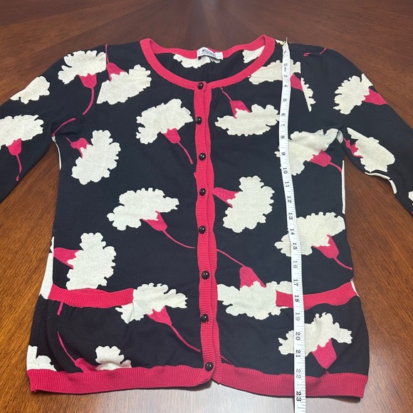 Moschino Cheap and Chic Collection Women's carnation intarsia Cardigan Sweater S - Picture 3 of 14